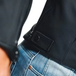 Dainese Razon 2 Leather Jacket -Motorcycle Riding Clothing razon 2 leather jacket black 1533878 001 46 9