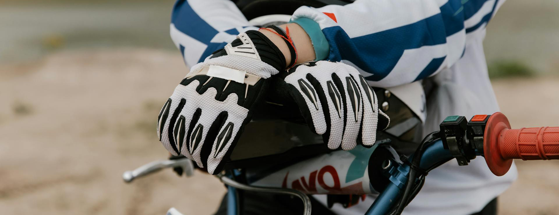 Motorcycle Riding Clothing -Motorcycle Riding Clothing pexels cottonbro 5803460